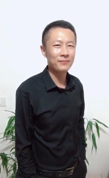 地huhi的第一张照片--光泽相亲网