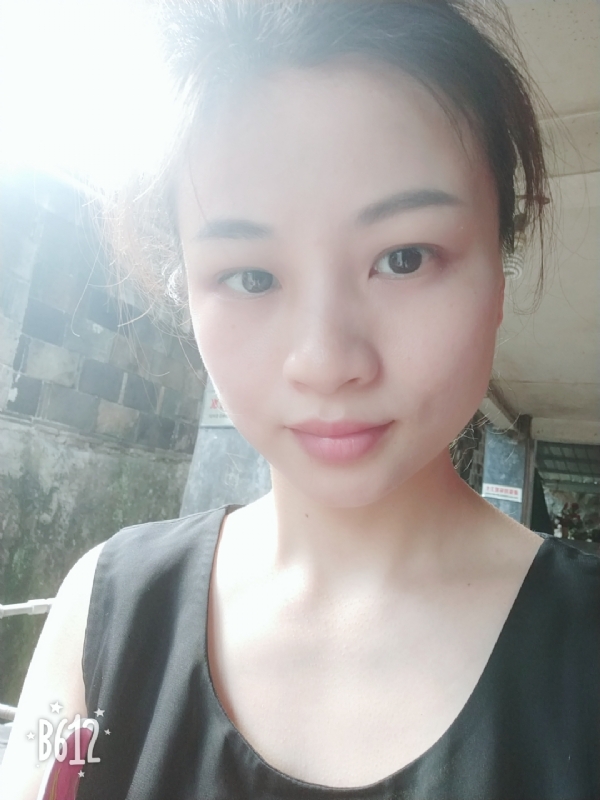 慢慢的第三张照片--光泽相亲网