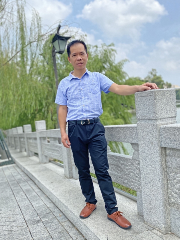 奇峰向阳的第一张照片--光泽相亲网
