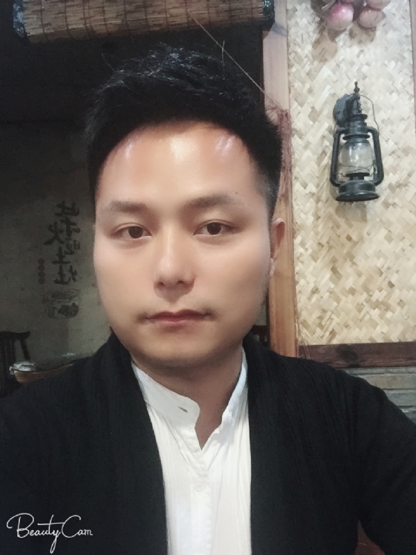 亦初的第一张照片--光泽相亲网