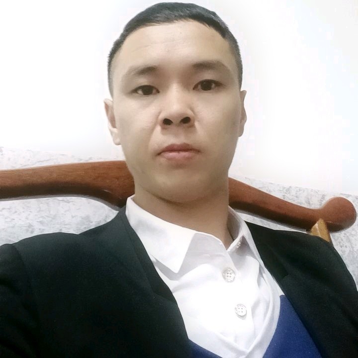 冷漠的第一张照片--光泽相亲网