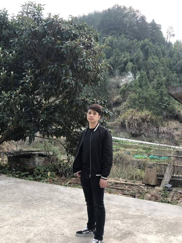 随遇而安的第一张照片--光泽相亲网