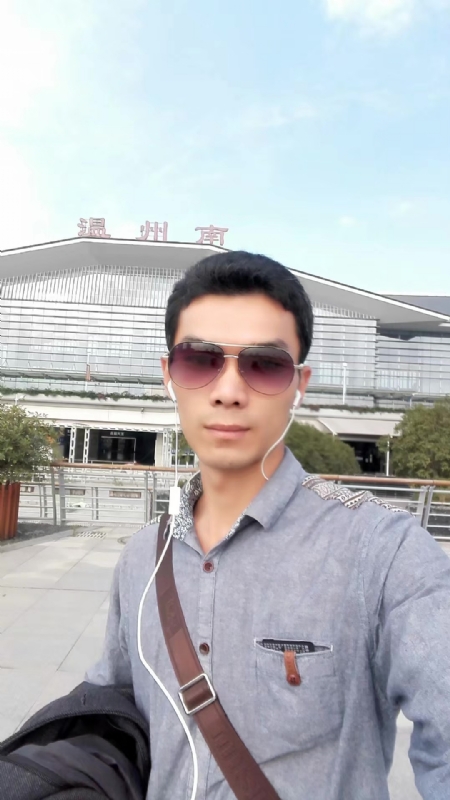错把真心喂了狗的第三张照片--光泽相亲网