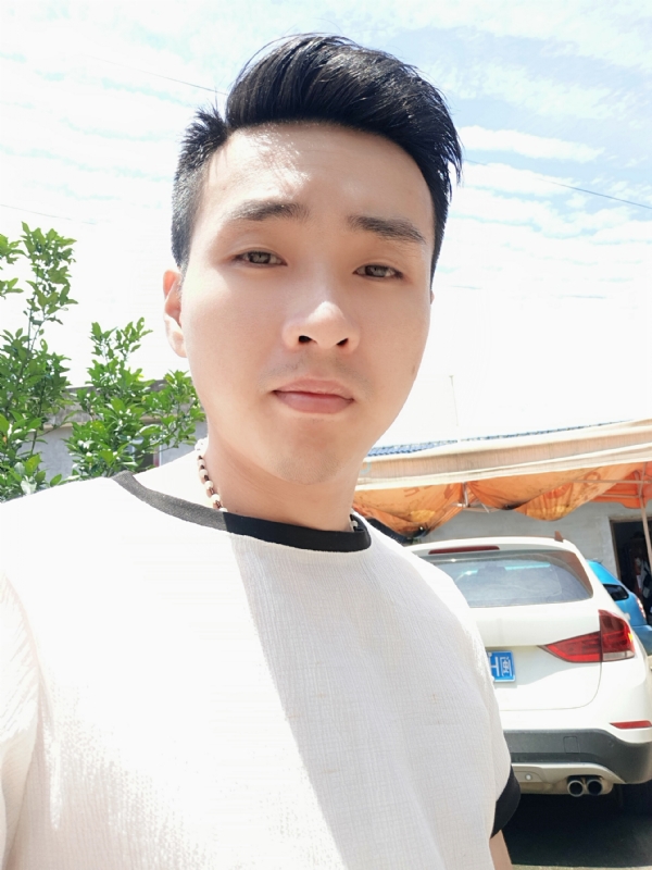 人间烟火的第一张照片--光泽相亲网