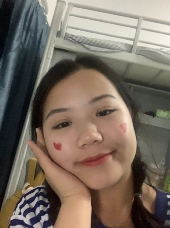 轻轻的一片云的第一张照片--光泽相亲网