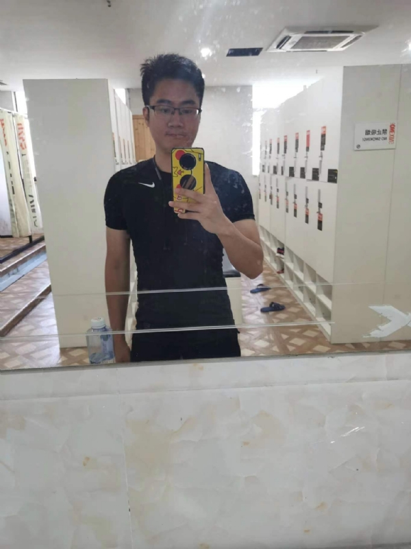 习惯发呆的第一张照片--光泽相亲网