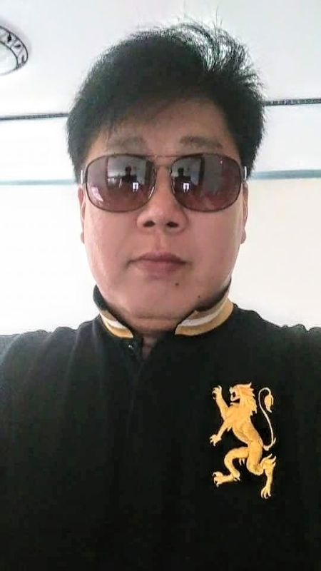 含笑半步癲的第一张照片--光泽相亲网