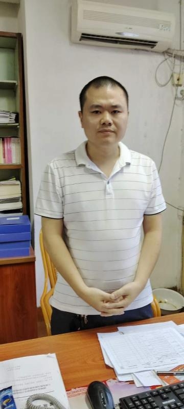 千里川寻的第一张照片--光泽相亲网