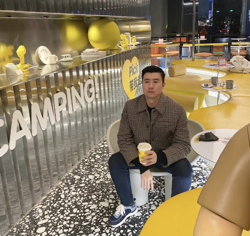海邊漫步的第一张照片--光泽相亲网