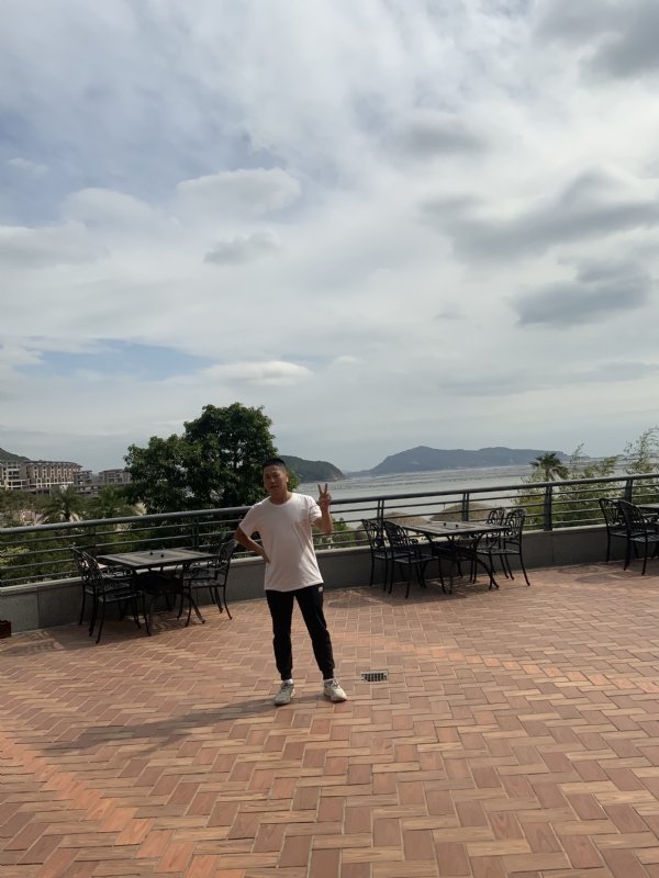 心酸瑟果的第一张照片--光泽相亲网
