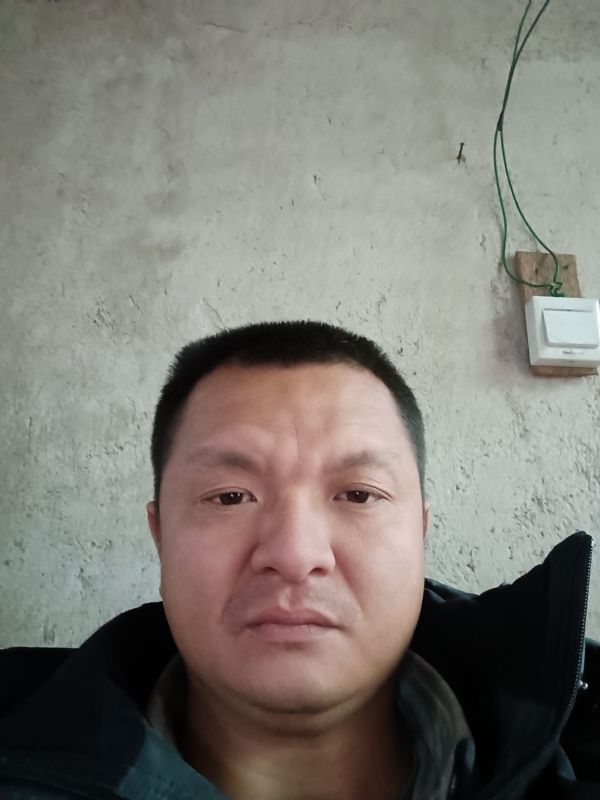 兰成龙的第四张照片--光泽相亲网