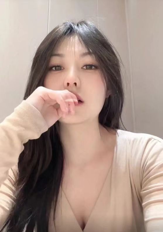 勾人心魂大美人的第一张照片--光泽相亲网