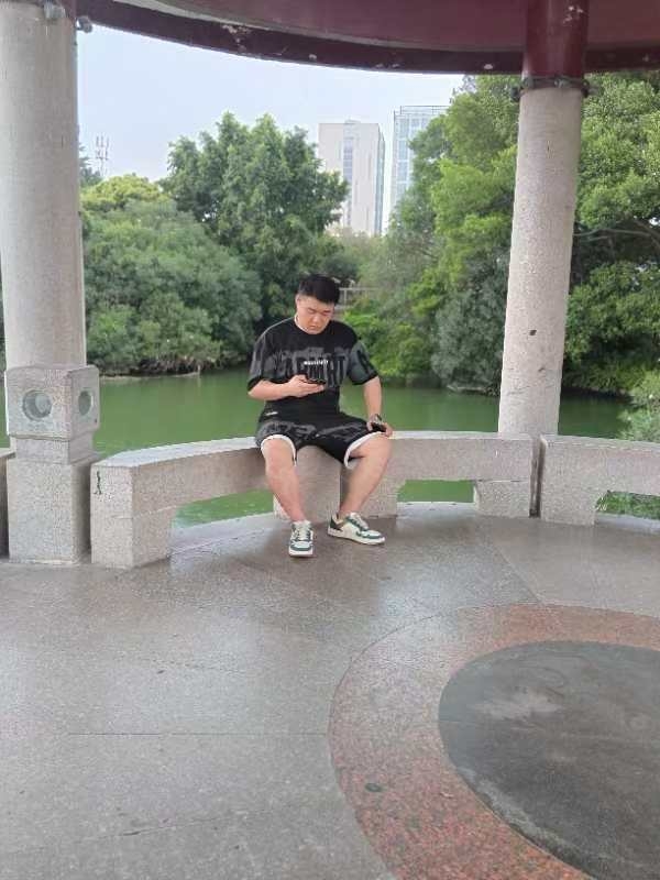 不善挽留的第一张照片--光泽相亲网