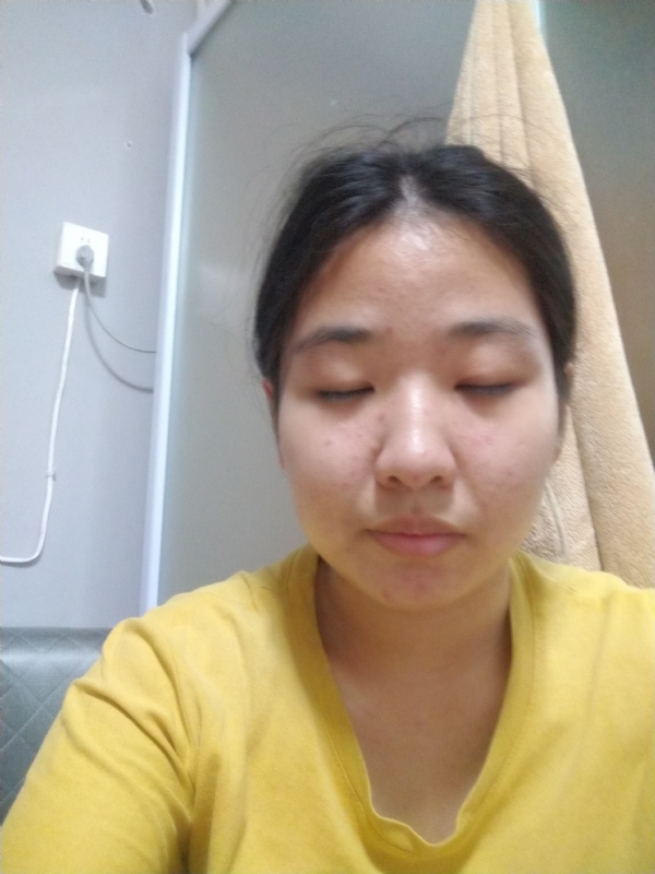 叶子的第一张照片--光泽相亲网